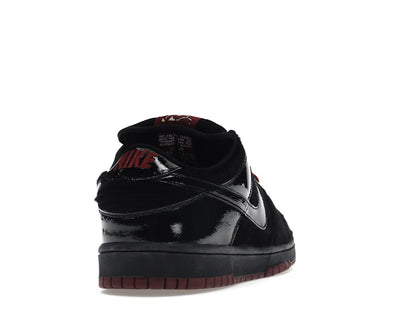 Nike SB Dunk Low Mafia