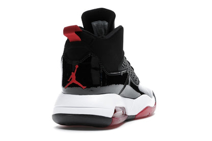 Jordan Maxin 200 Black Gym Red
