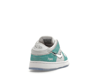 Nike SB Dunk Low April Skateboards (PS)