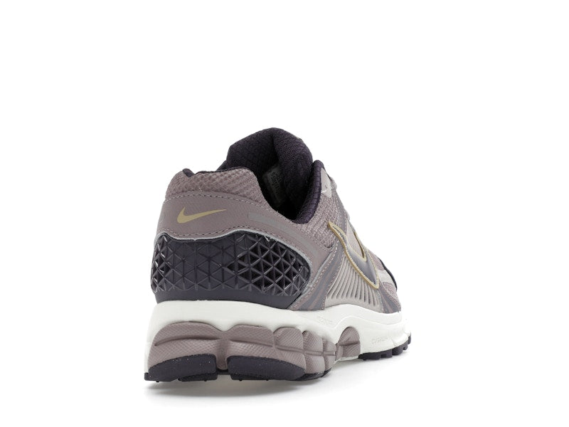 Nike Zoom Vomero 5 Platinum Violet