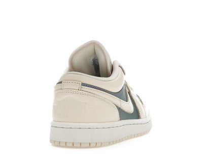Jordan 1 Low SE Muslin Royal Tint (Women's)