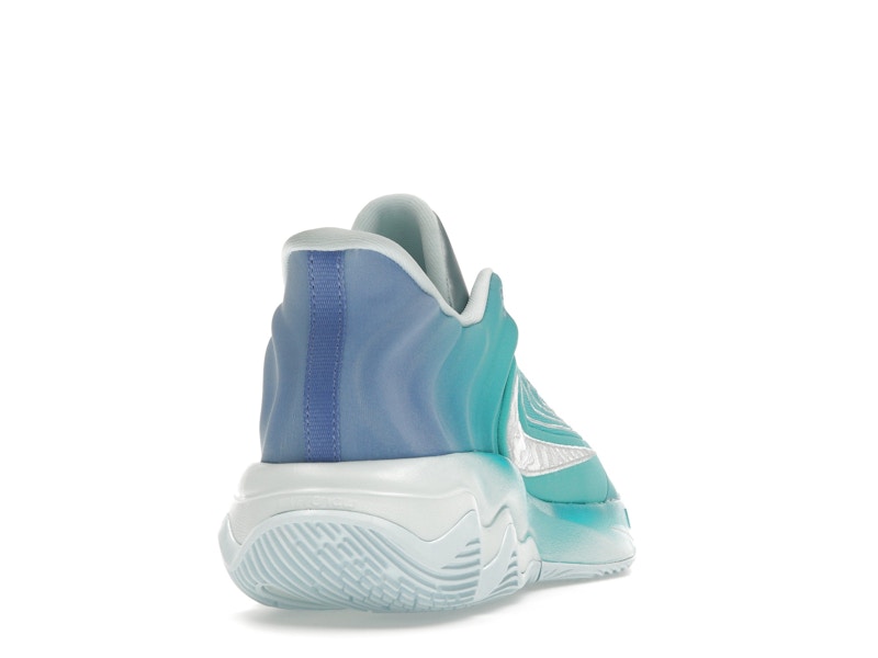 Nike Giannis Immortality 4 Christmas