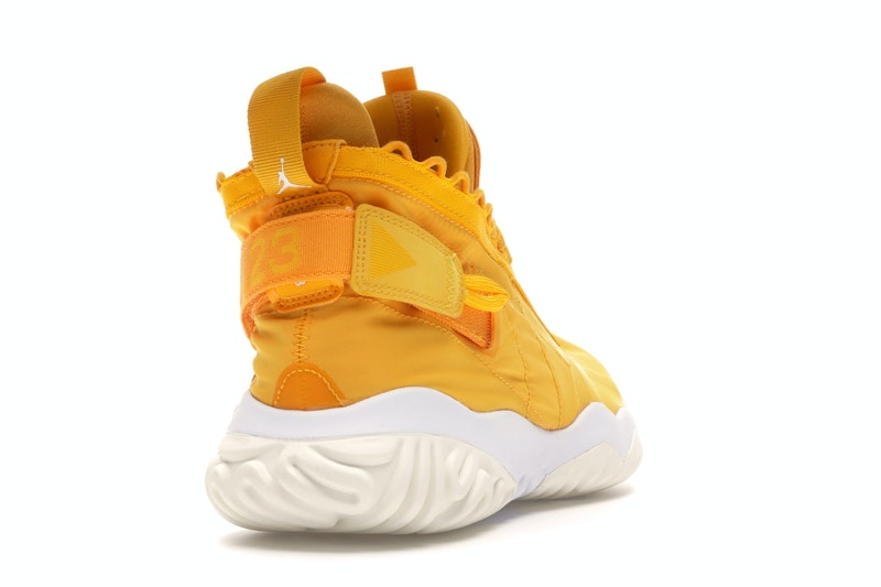 Jordan Proto React University Gold White