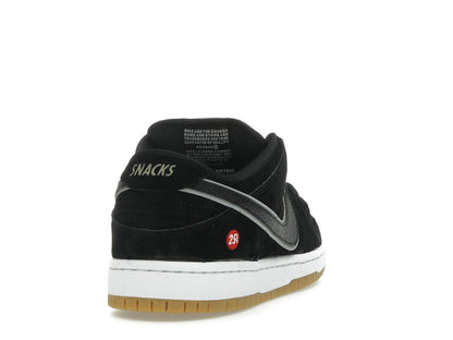 Nike SB Dunk Low Quartersnacks