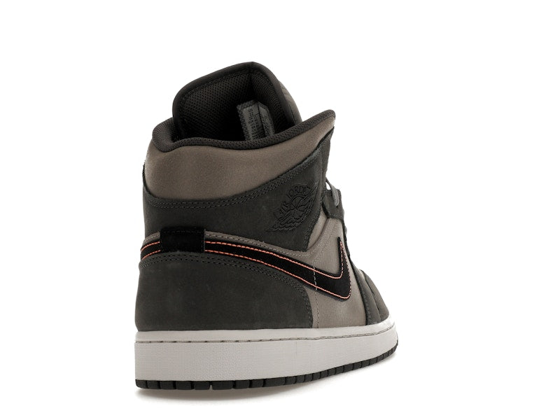 Jordan 1 Mid SE Night Stadium