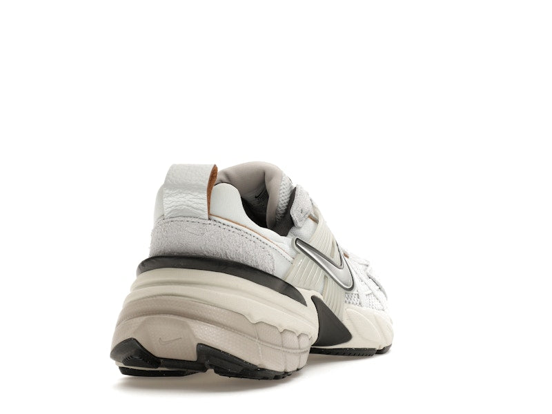 Nike V2K Run Pure Platinum Chrome (Women's)