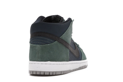 Nike SB Dunk Mid Nori