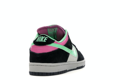 Nike SB Dunk Low Magnet Light Poison Green
