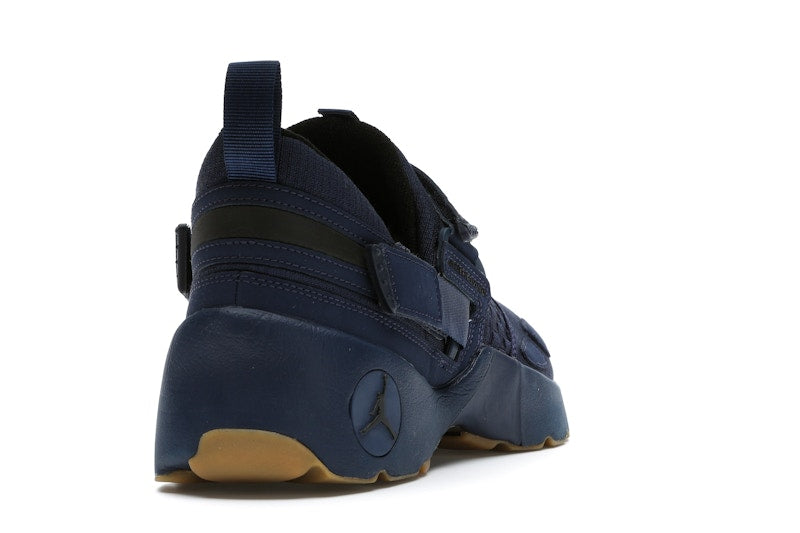Jordan Trunner LX Navy Gum