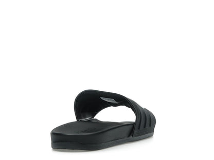 adidas Adilette Comfort Slides Mercedes-AMG Petronas Formula One Team Core Black