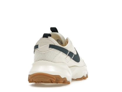 Nike TC 7900 Pale Ivory Gum Light Brown Armory Navy (Women's)
