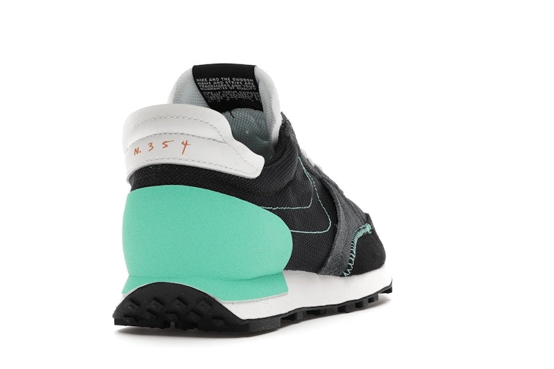 Nike Daybreak Type Black Menta