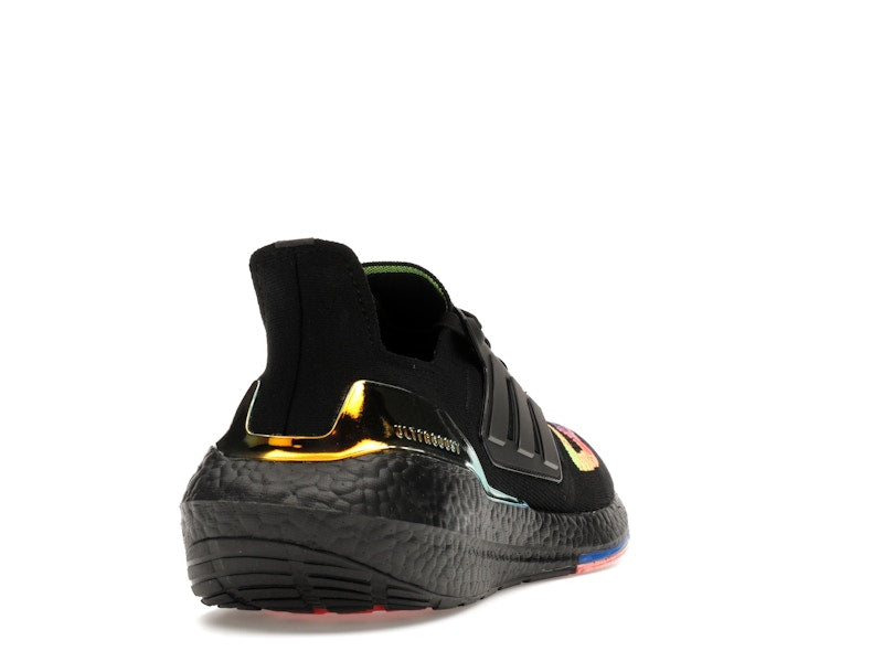 adidas Ultra Boost 22 Linear Energy Black