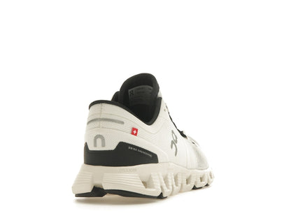 On Running Cloud X 3 White Black (Women's)