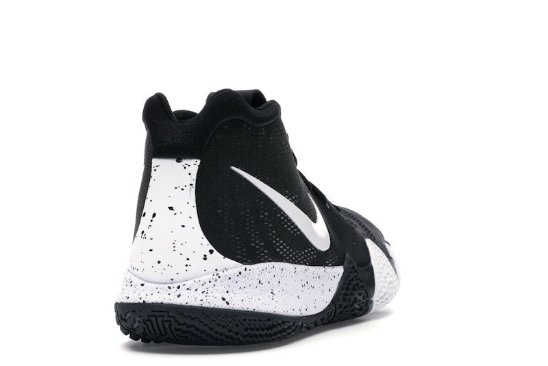 Nike Kyrie 4 Black White