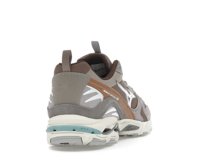 Mizuno Wave Rider 10 Fossil White Thrush