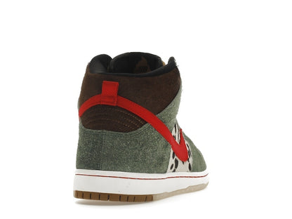 Nike SB Dunk High Dog Walker