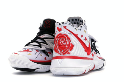 Nike Kyrie 5 Sneaker Room Mom White