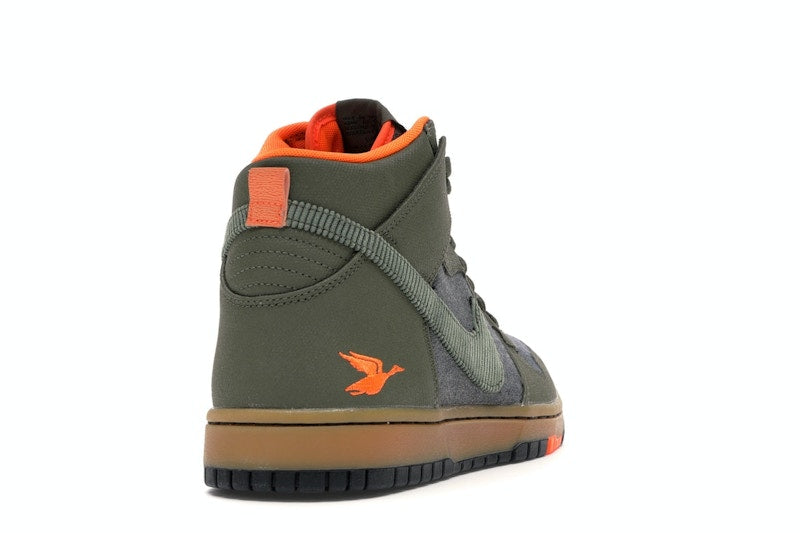 Nike Dunk CMFT Swoosh Social Club Olive