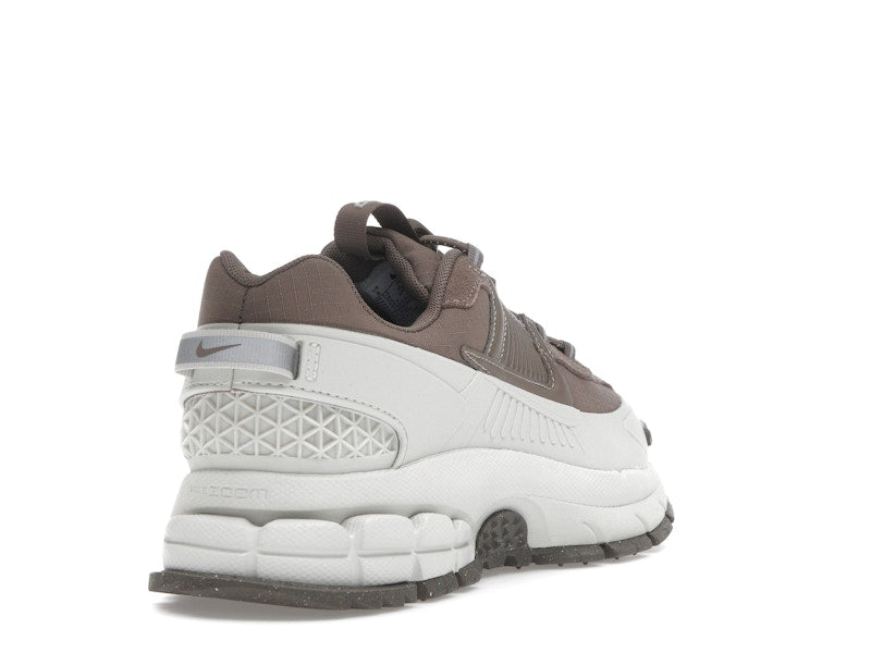 Nike Zoom Vomero 5 Roam Light Bone Mink Brown (Women's)