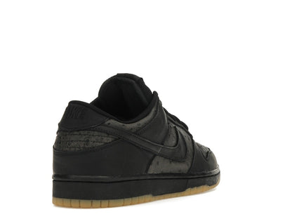 Nike SB Dunk Low Ostrich