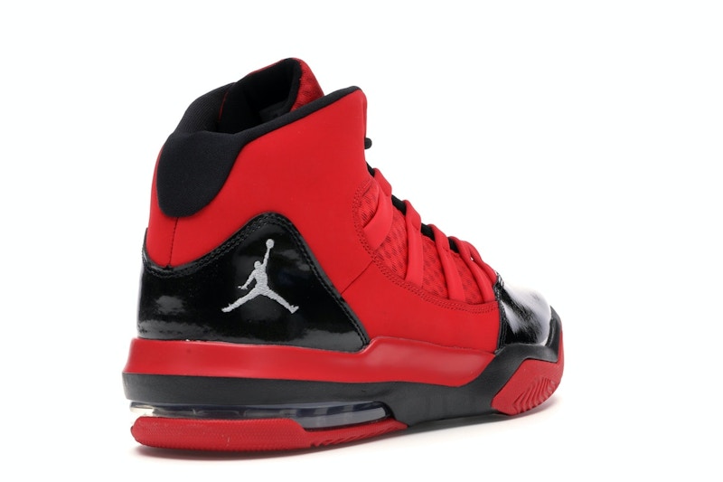 Jordan Max Aura Red Black