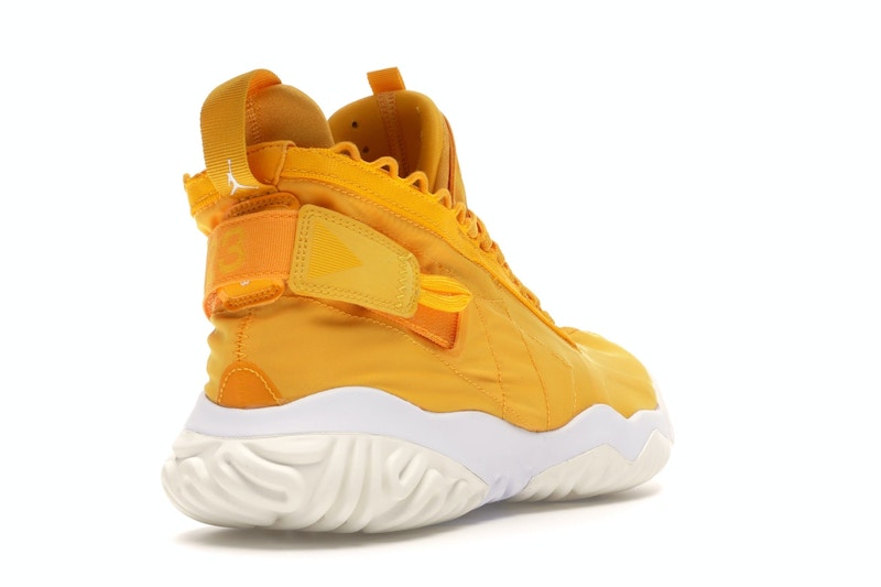Jordan Proto React University Gold White