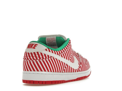 Nike SB Dunk Low Candy Cane