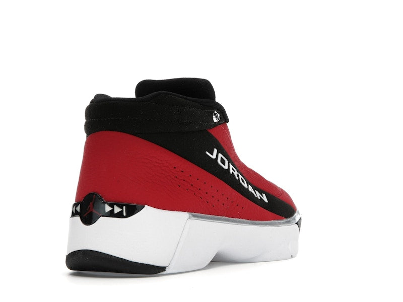 Jordan Team Showcase Gym Red Black