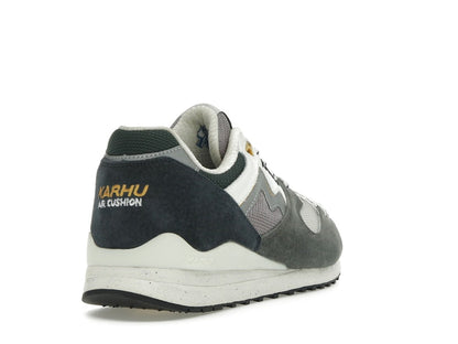 Karhu Synchron Classic Gunmetal
