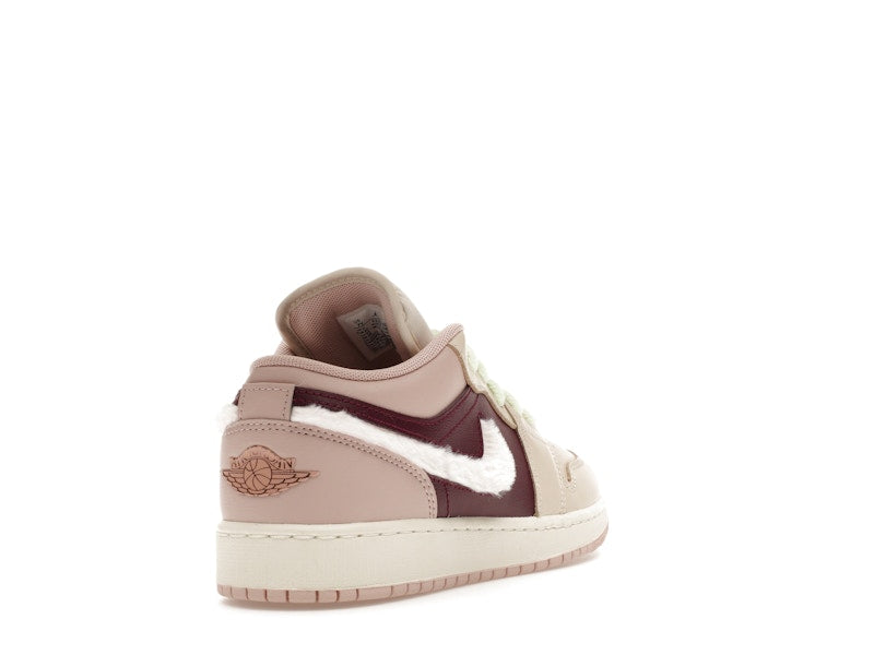 Jordan 1 Low SE Fur Swoosh (GS)