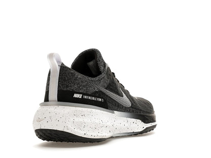 Nike ZoomX Invincible Run 3 Oreo