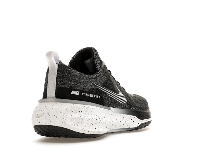 Nike ZoomX Invincible Run 3 Oreo