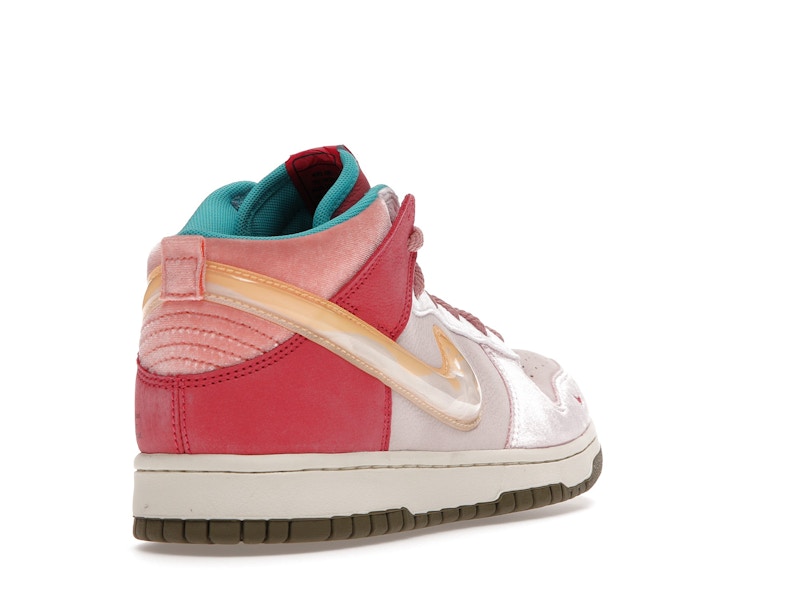 Nike Dunk Mid Social Status Free Lunch Strawberry Milk