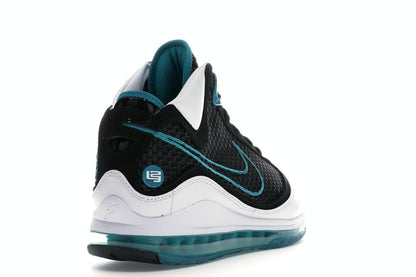 Nike LeBron 7 NFW Red Carpet (2019)