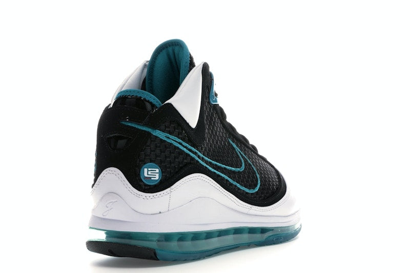 Nike LeBron 7 NFW Red Carpet (2019)