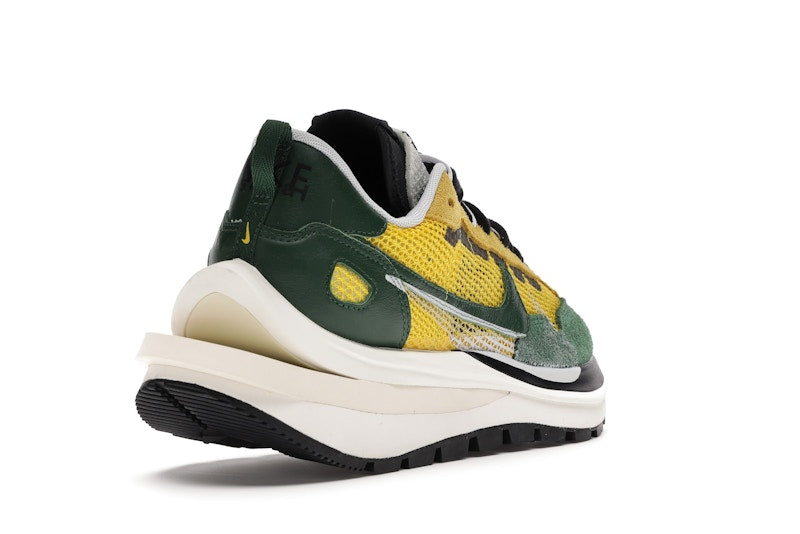 Nike Vaporwaffle sacai Tour Yellow Stadium Green