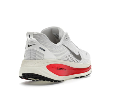 Nike Vomero 18 Platinum Tint Siren Red Light Smoke Grey Metallic Pewter