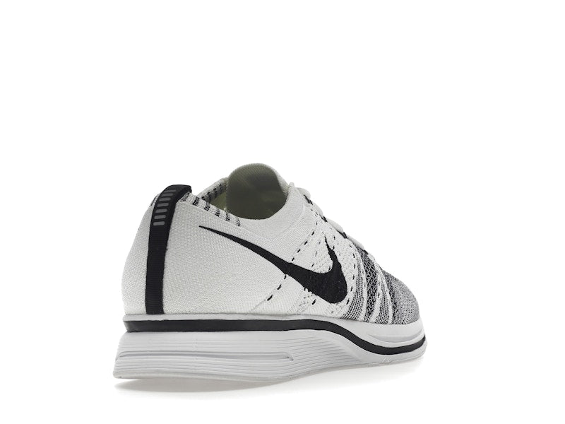 Nike Flyknit Trainer White Black