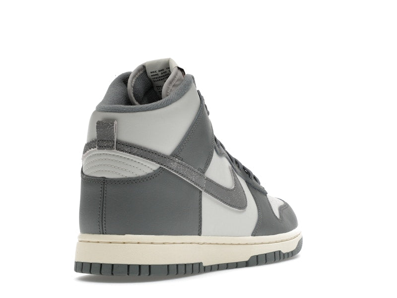 Nike Dunk High Vintage Light Bone Grey