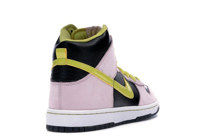 Nike SB Dunk High Miss Piggy
