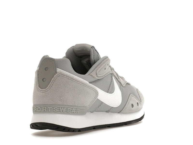 Nike Venture Runner Wide Light Smoke Grey