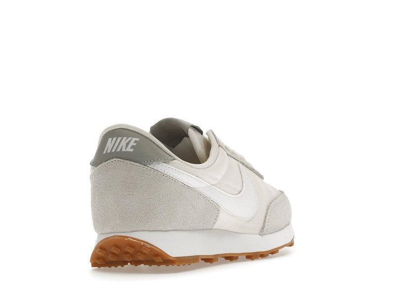 Nike Daybreak Pale Ivory Light Smoke Grey (Women's)