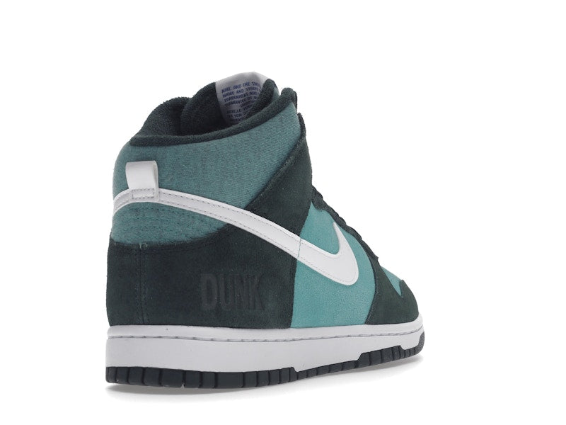Nike Dunk High Retro SE Athletic Club Pro Green
