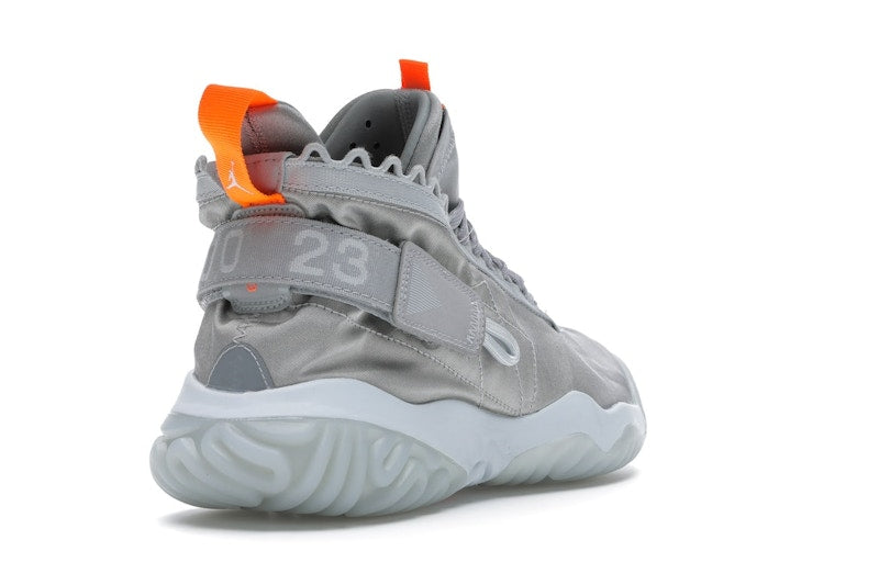 Jordan Proto React Wolf Grey Total Orange