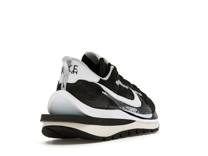 Nike Vaporwaffle sacai Black White