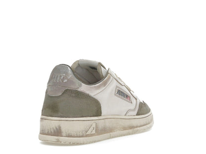 Autry Medalist Low Super Vintage White Silver Lizard