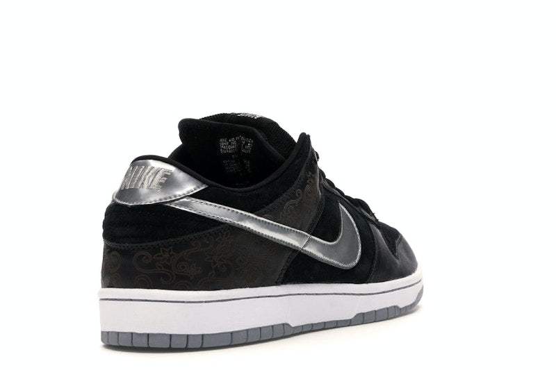 Nike SB Dunk Low Takashi 2