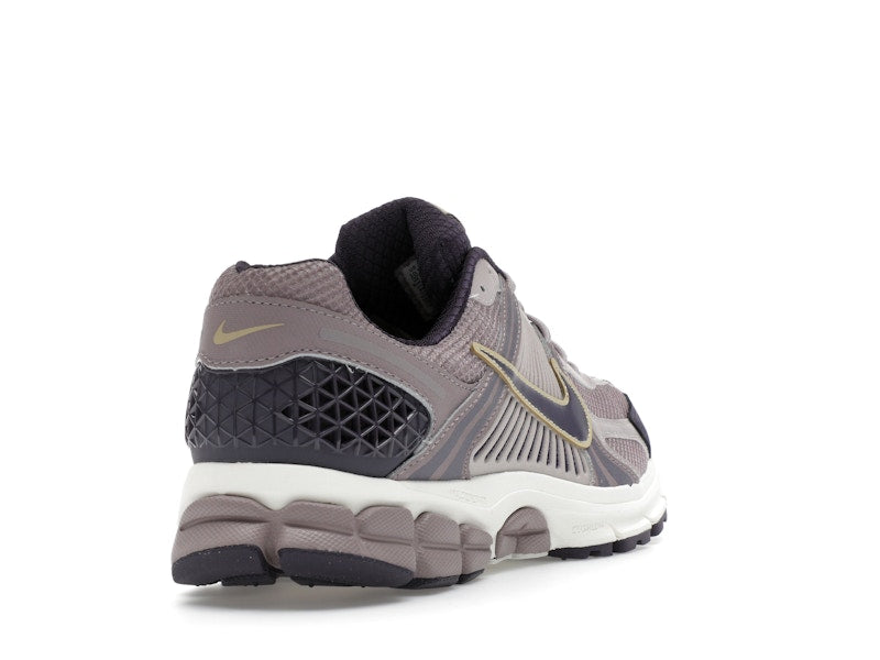 Nike Zoom Vomero 5 Platinum Violet