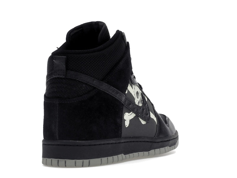 Nike Dunk High St. Pauli